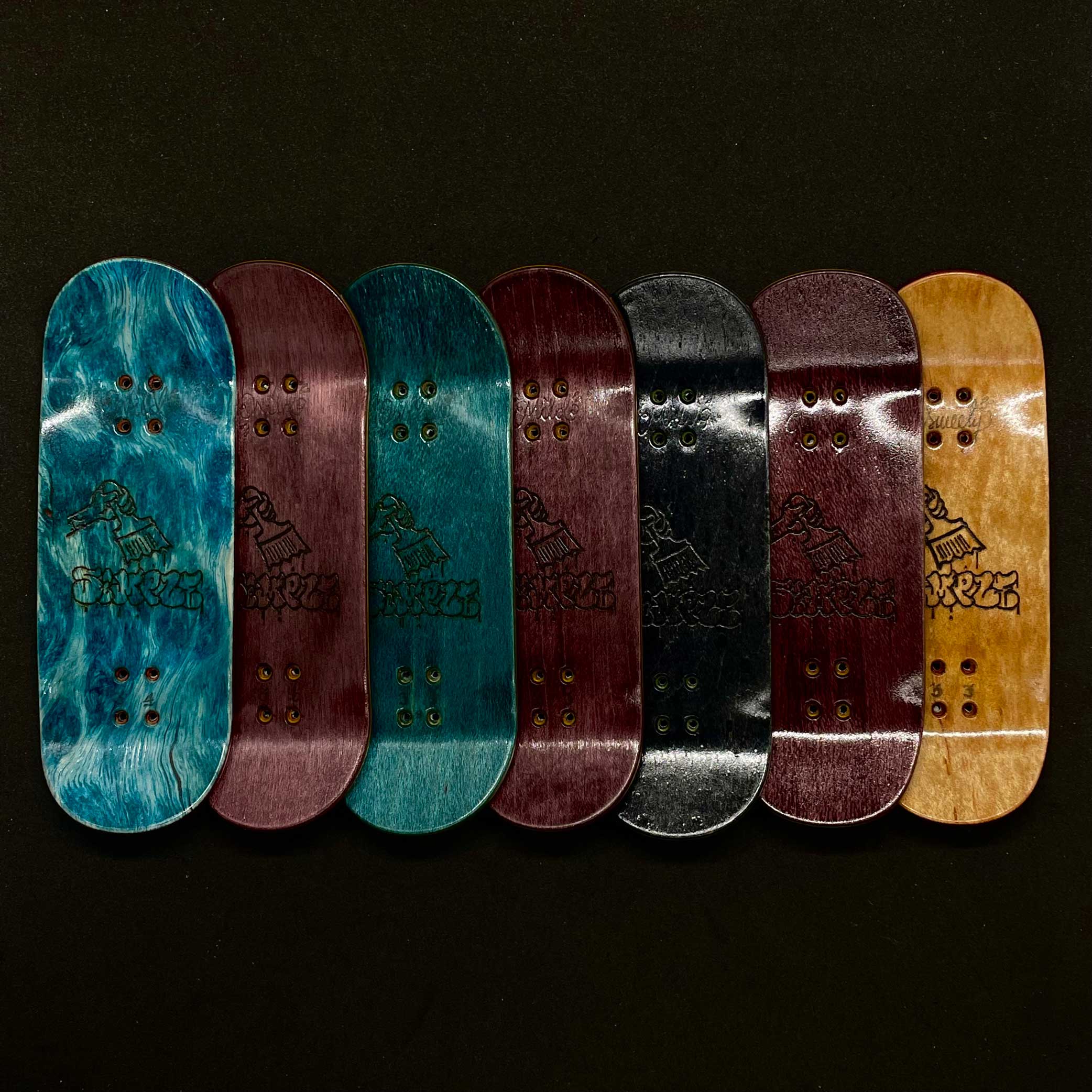 Quick Piece is the our newest graphic paying homage to the Graffiti culture which has had a big influence on us.